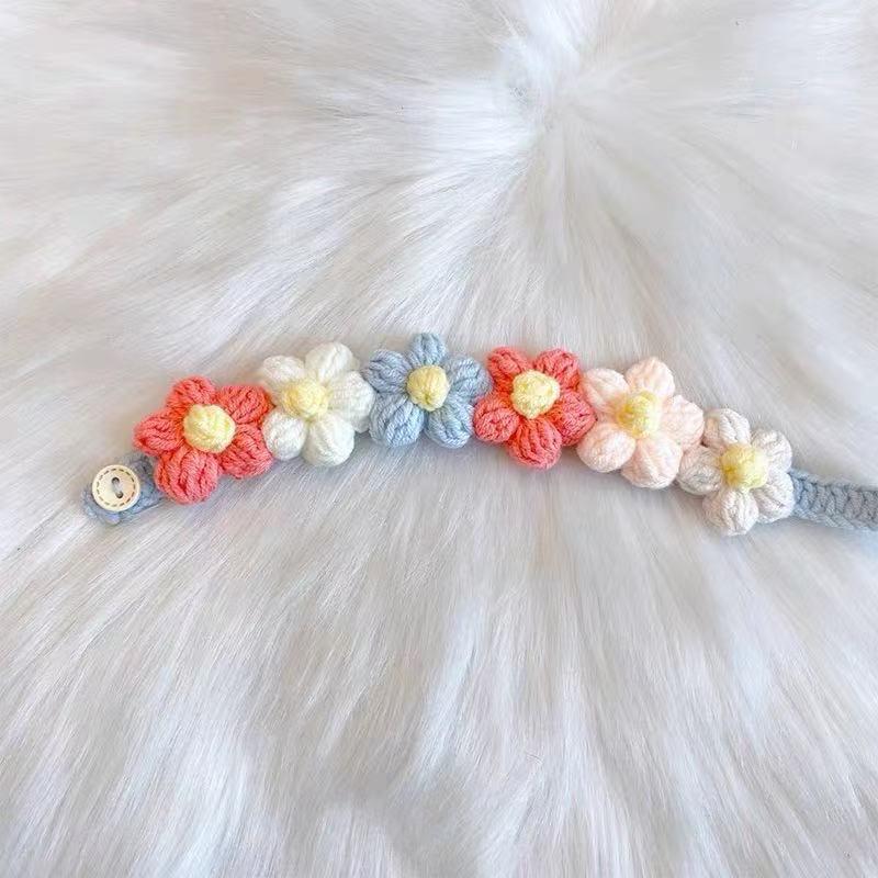 Handmade Knitted Pet Collar, Soft, Cozy, Stylish Design for Cats & Small Dogs , Breathable Fabric for Comfort